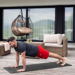 Mata fitness TPE z otworami 0,8cm - czarna